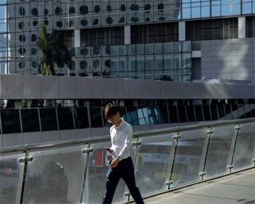 《方舟：生存进化》萌新攻略第八期前期守家必备，抓捕三角龙